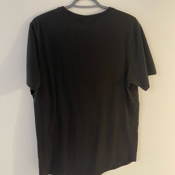 Mens T-Shirt Size Large - Picture 3 of 3